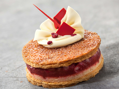 Van Der Pol Recepten Luxe Aardbeien Tompouce Bladerdeeg