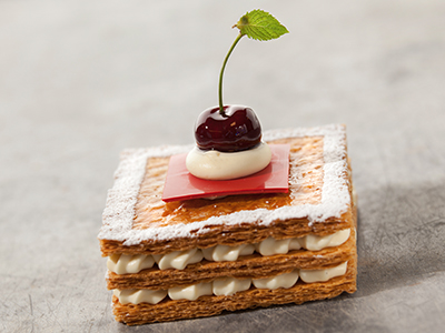 Van Der Pol Recepten Tompouce Kersentaartje Bladerdeeg